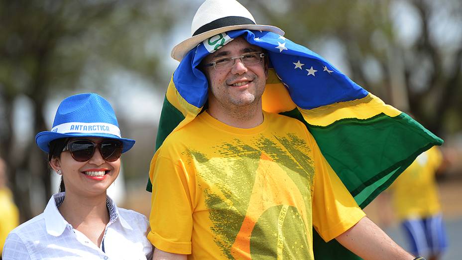 Movimentação da torcida antes do amistoso entre Brasil e Austrália no estádio Mané Garrincha em Brasília