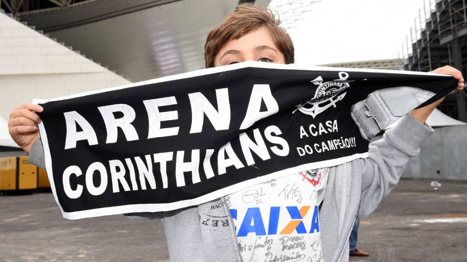 Torcedor na Arena Corinthians, em Itaquera