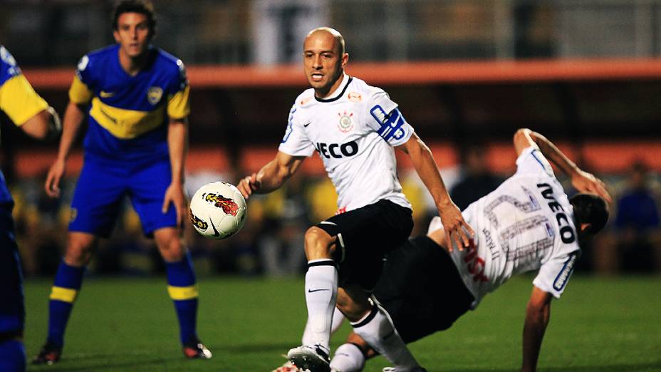 Lance da partida entre Corinthians e Boca Juniors