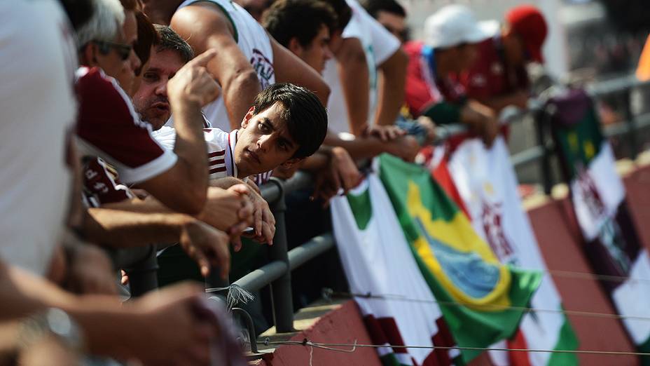 Torcida antes da partida entre São Paulo e Fluminense, no estádio do Morumbi