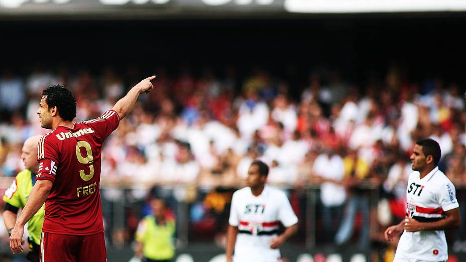 Jogador Fred durante partida entre São Paulo e Fluminense, no estádio do Morumbi