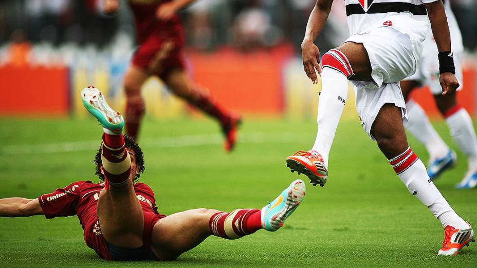 O jogador Wellington Nem durante partida entre São Paulo e Fluminense, no estádio do Morumbi