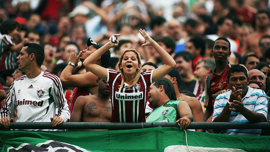 Torcida durante partida entre São Paulo e Fluminense, no estádio do Morumbi