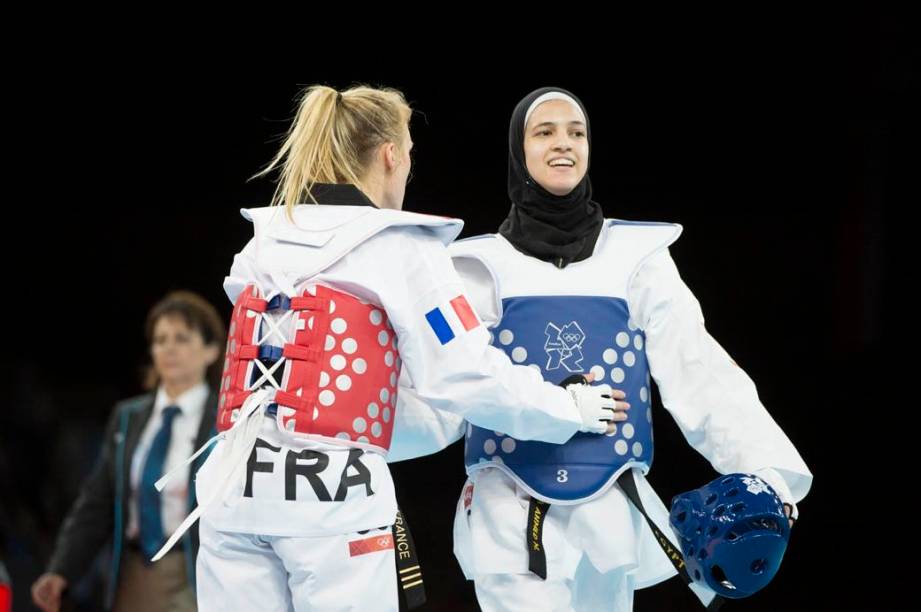 A atleta Wahba Hedaya, do Egito, no taekwondo