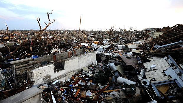 Joplin: fontes oficiais calculam que o tornado destruiu de 10% a 20% da cidade
