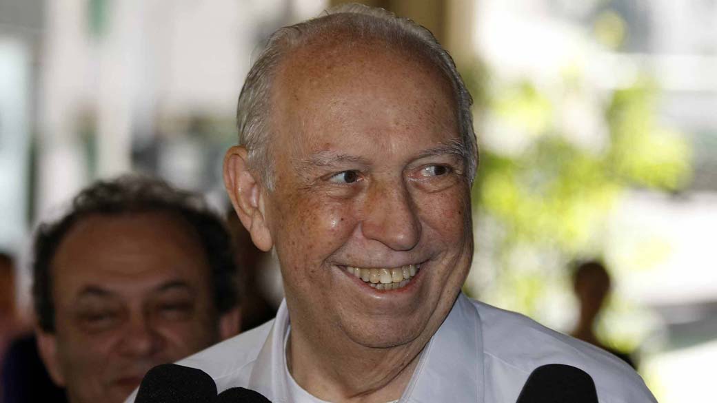 Estado de saúde de Alencar permanece estável VEJA