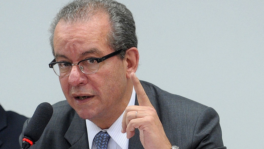 o secretário de Energia de São Paulo, José Aníbal