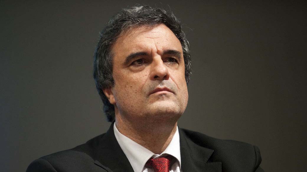 José Eduardo Cardozo: "Objetivo é atacar rota ilícita de imigração e a ação dos coiotes"