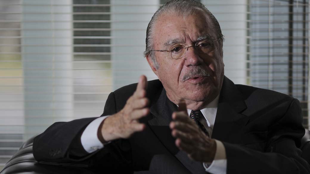 José Sarney, em Brasília: senador de 83 anos foi diagnosticado com dengue aguda e pneumonia