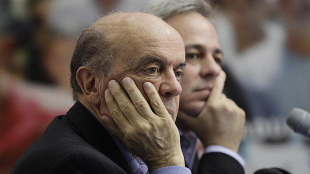 O candidato do PSDB à prefeitura de São Paulo, José Serra, com o candidato a vice, Alexandre Schneider