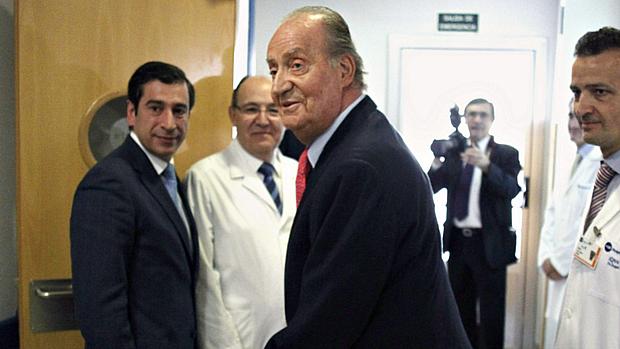 Juan Carlos I deixa hospital em Madri após receber alta dos médicos