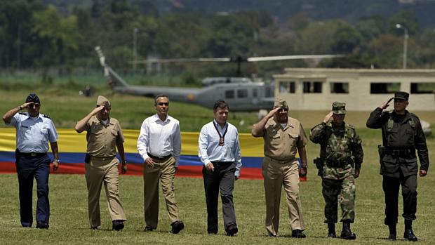 Juan Manuel Santos e equipe de governo