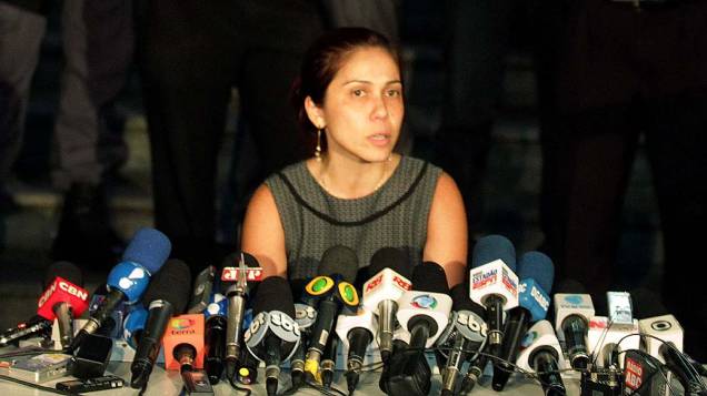 A promotora Daniela Hashimoto durante coletiva de imprensa em frente ao fórum de Santo André após julgamento de Lindemberg A promotora Daniela Hashimoto durante coletiva de imprensa em frente ao fórum de Santo André após julgamento de Lindemberg