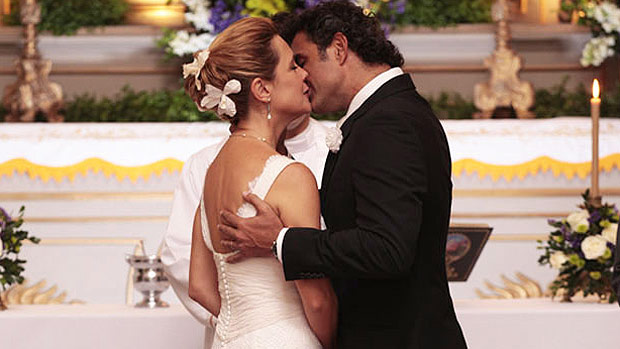 Júlia e Abner se casam no final de 'Morde & Assopra'
