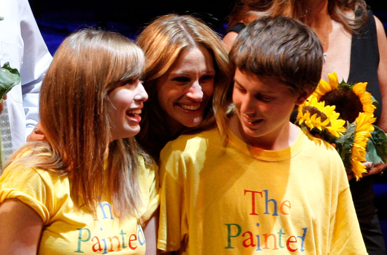 Em 2008, a atriz participou de evento beneficente para crianças doentes em São Francisco.
