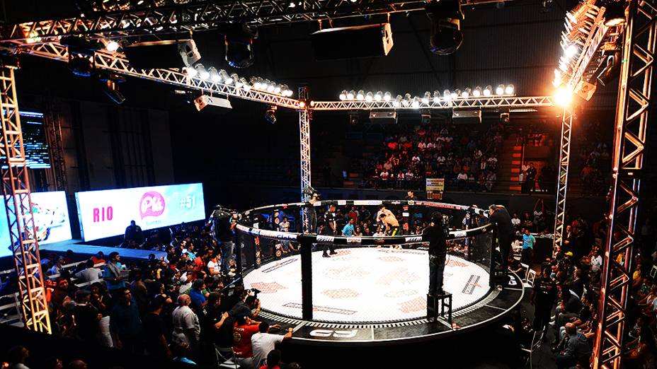 Jungle Fight 51 recebe lutadores no ginásio do Botafogo, no Rio de Janeiro nesta sexta-feira (27)