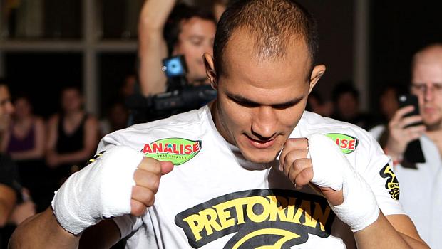 Júnior Cigano nos treinos livres antes do UFC 146, em Las Vegas