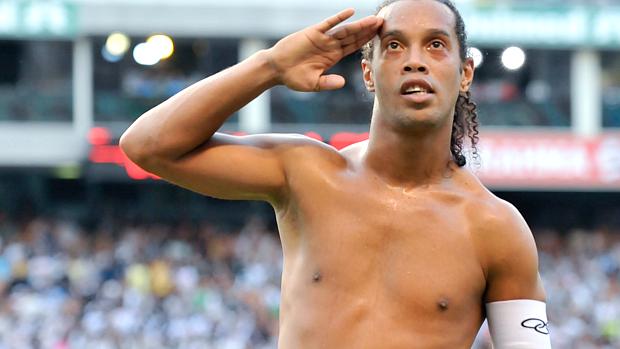 Junto com Vágner Love, Ronaldinho Gaúcho será o destaque do Flamengo na Libertadores 2012