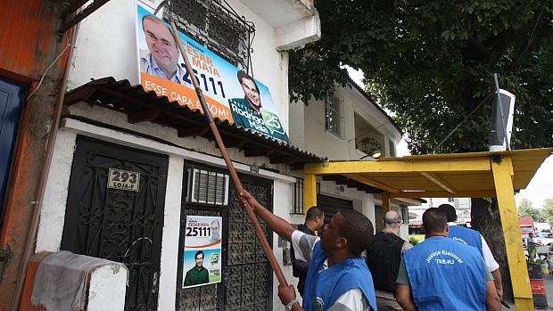 Justiça eleitoral retirou propagandas eleitorais no Complexo da Maré