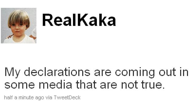 Kaká desmente saída no Twitter