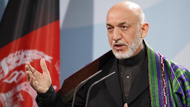 "Eles não desejam que os afegãos permaneçam unidos sob a mesma bandeira", disse Karzai