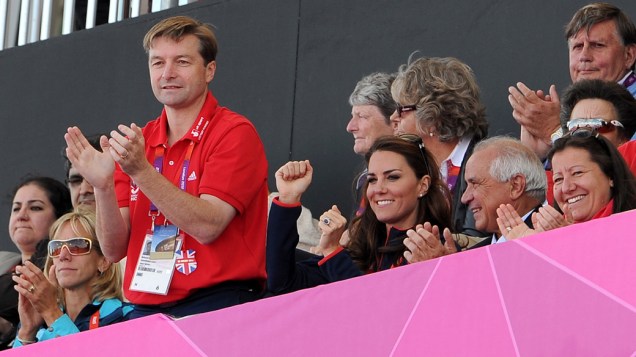 A Duquesa de Cambridge, Kate Middleton acompanha time de hóquei britânico, na arena Riverbank em Londres