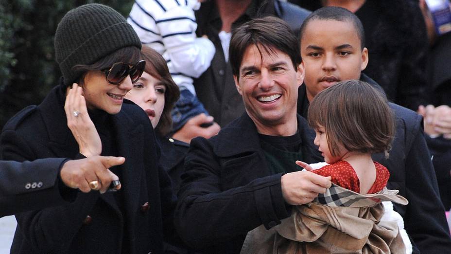 Katie Holmes, Connor e Isabella