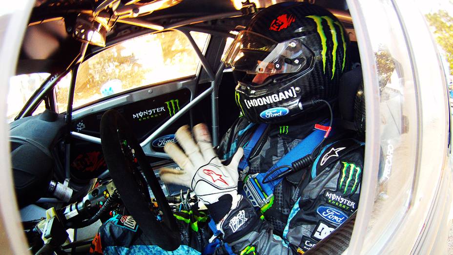 O piloto Ken Block e da equipe Hoonigan Racing Division, na etapa que abre a temporada 2013 dos X Games e do Campeonato Global de RallyCross em Foz do Iguaçu (PR)