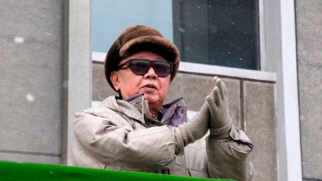 O ditador norte-coreano Kim Jong-Il durante um comício na Praça Hamhung, Coreia do Norte, março de 2010
