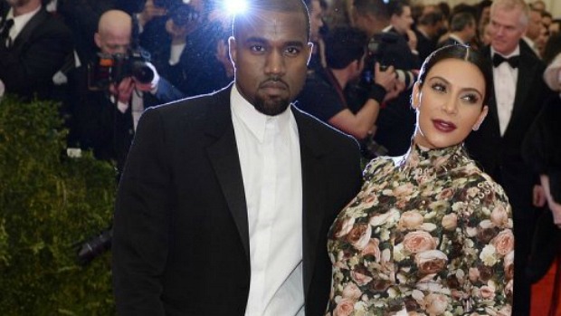 Kanye West e Kim Kardashian participam de evento no museu Metropolitan em Nova York em 6 de maio de 2013
