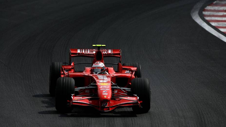 Kimi Raikkonen na temporada em que foi campeão mundial pela Ferrari, em 2007