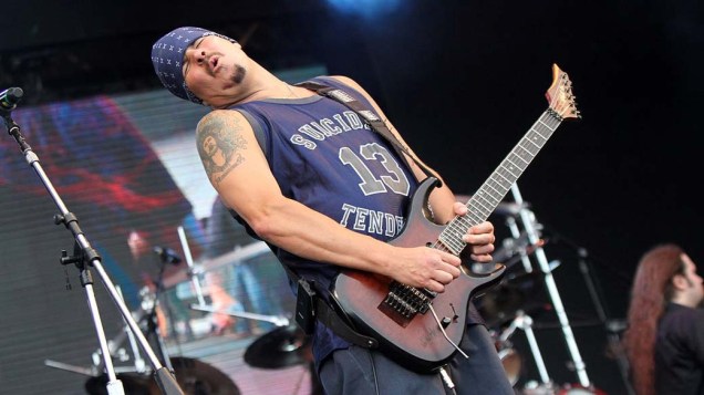 Show das bandas Korzus e The Punk Metal Allstars no palco Sunset, no terceiro dia do Rock in Rio, em 25/09/2011