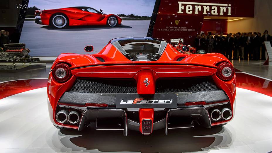 A Ferrari apresentou no Salão de Genebra a LaFerrari, seu primeiro modelo híbrido