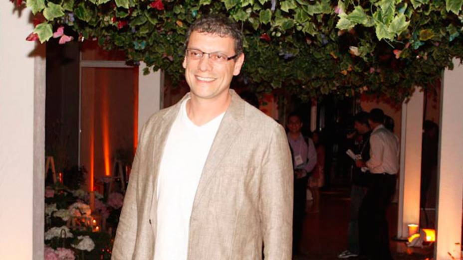 Marcello Airoldi, ator da novela "A vida da gente", durante festa de lançamento - 25/09/2011