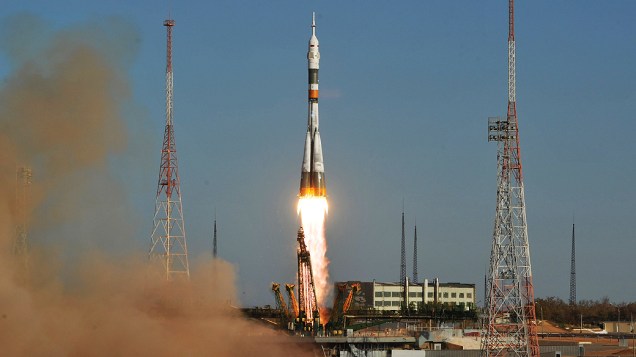 Soyuz foi lançada nesta terça-feira da plataforma de Baikonur, no Cazaquistão, com tripulação da Estação Espacial Internacional, o astronauta Kevin Ford (EUA), os cosmonautas Oleg Novitskiy e Evgeny Tarelkin (Rússia) Soyuz foi lançada nesta terça-feira da plataforma de Baikonur, no Cazaquistão, com tripulação da Estação Espacial Internacional, o astronauta Kevin Ford (EUA), os cosmonautas Oleg Novitskiy e Evgeny Tarelkin (Rússia)