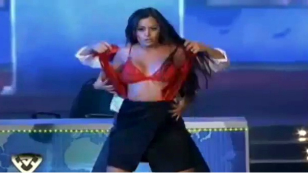 Lariisa Riquelme participa de dança dos famosos na TV argentina