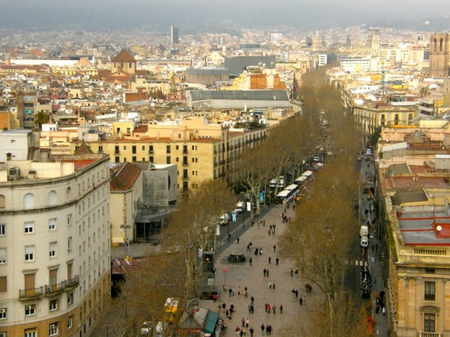 A paisagem de Barcelona, cidade revitalizada graças à Olimpíada de 1992 A paisagem de Barcelona, cidade revitalizada graças à Olimpíada de 1992