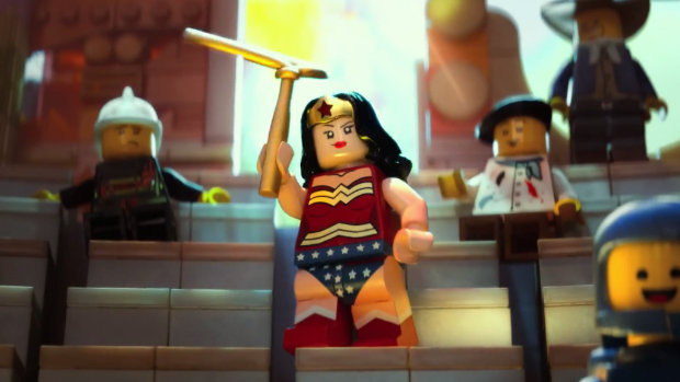 Mulher Maravilha versão lego em cena do filme The Lego Movie