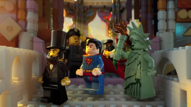 Super-Homem versão lego em cena do filme <em>The Lego Movie</em>
