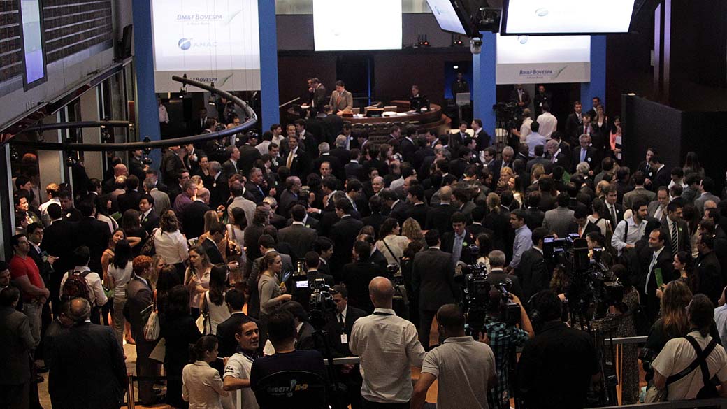 Leilão dos aeroportos de Guarulhos, Campinas e Brasília realizado na Bolsa de Valores de São Paulo (Bovespa)