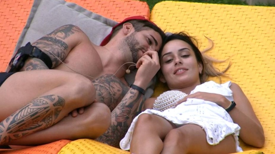 Letícia e Rodrigo no BBB14