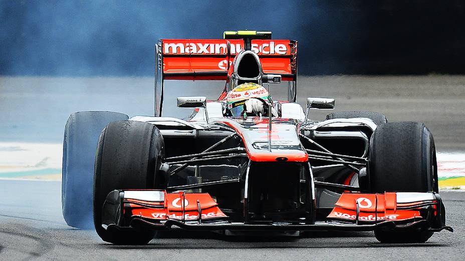 O britânico Lewis Hamilton, da McLaren faz a pole em Interlagos no GP do Brasil  