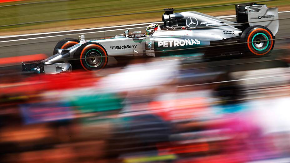 Lewis Hamilton vence pela segunda vez o GP de Silverstone, na Inglaterra