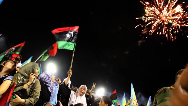 Apesar dos combates, população celebra festival em Trípoli