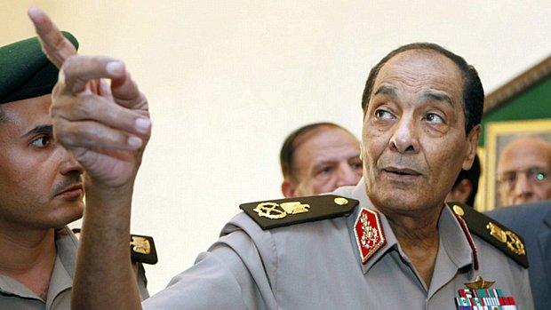 O marechal Mohamed Hussein Tantawi, que foi ministro da Defesa de Mubarak durante 20 anos, agora dirige o Conselho Militar que governa o Egito