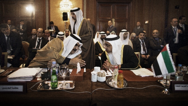Após reunião no Cairo, ministros da Liga Árabe decidiram propor criação de força de paz da ONU para a Síria