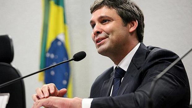 Lindbergh Farias quer concorrer ao governo do Rio em 2014