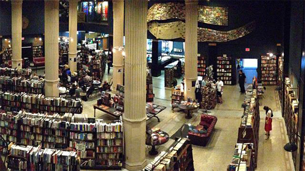 Livraria The Last Bookstore em Los Angeles, Estados Unidos