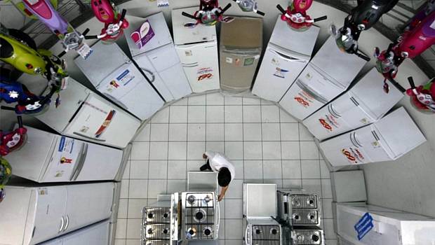 Chinesa vai entrar no mercado de geladeiras para competir com Samsung e LG