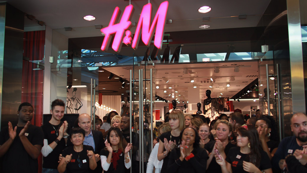 Fachada da loja H&M na Florida, Estados Unidos